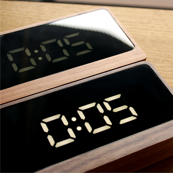 木製デジタル置時計・Mirror Clock