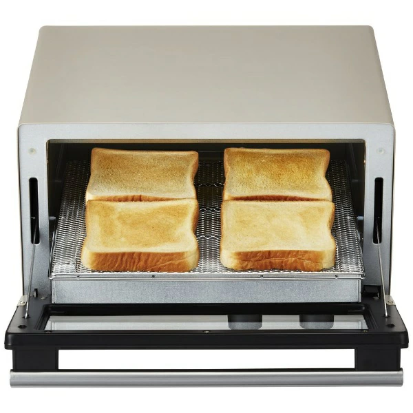 AQUA社のミニマルなデザインのオーブントースターは非常におしゃれ