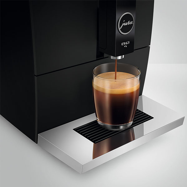 ミル付きで操作も簡単、自動洗浄機能付きの、プロ並みの本格エスプレッソが楽しめるJURA製の全自動コーヒーメーカー