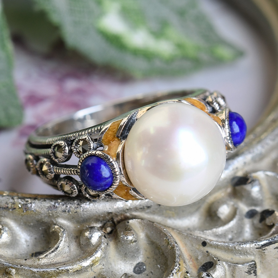 「真珠の耳飾りの少女」からインスパイアされた碌山製の真珠+ラピスラズリのリング