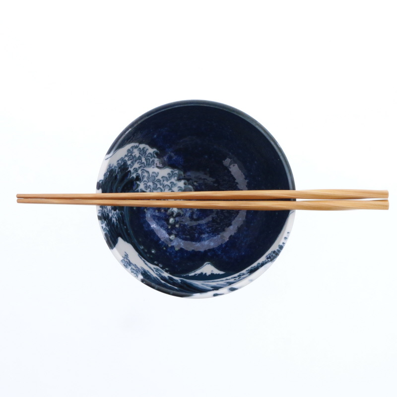 「神奈川県沖浪裏」を写したEAST table製茶わん