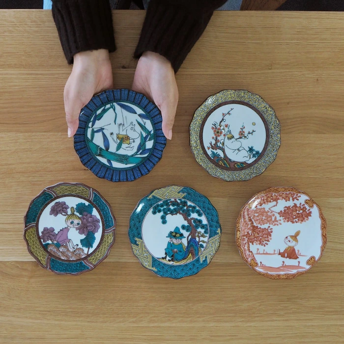 5枚セットで食卓を華やかに彩る