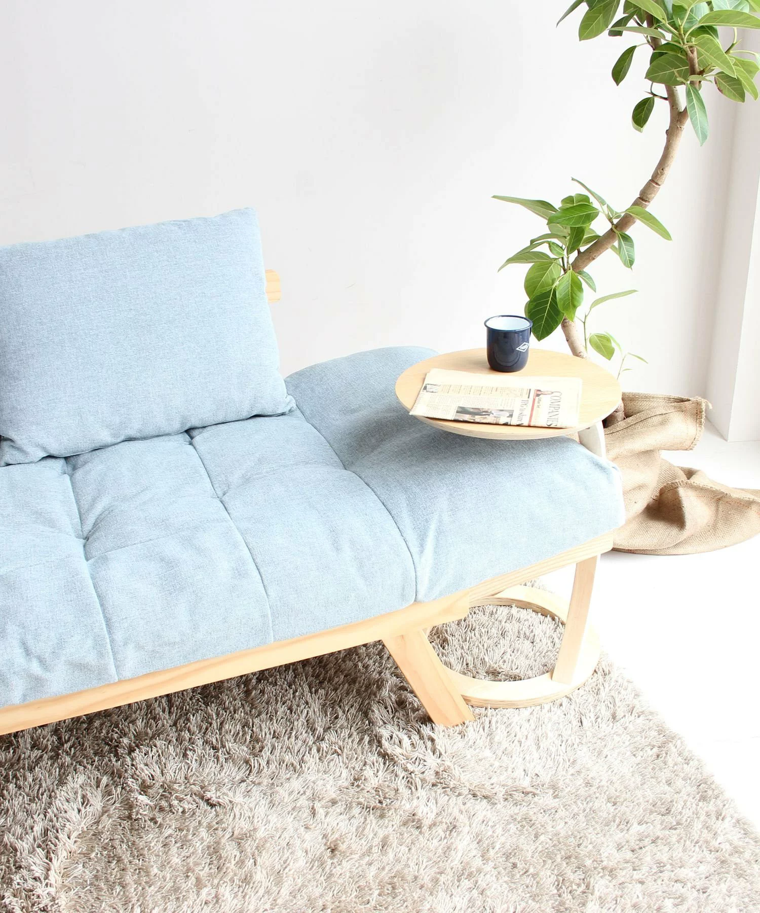 使い方自在!リビングから寝室まで、あなたの生活にLOTUSが寄り添う