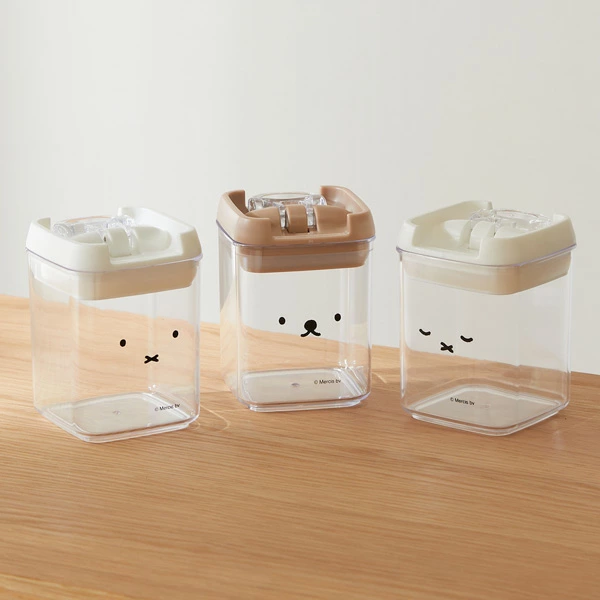 ミッフィー の表情だけが側面にプリントされたミニマルキュートなmiffyロック付き保存容器270ml3個セット