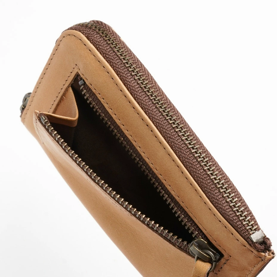 L字型ファスナー仕様で柔らかな手触り