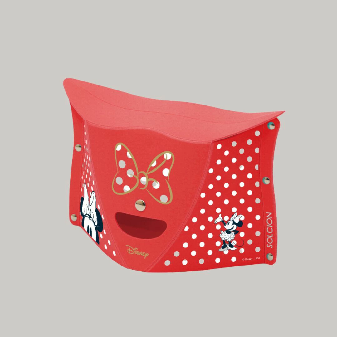 一般的なアウトドア用の折り畳みチェアでも耐荷重は80kgが多いので、強度の高さは十分