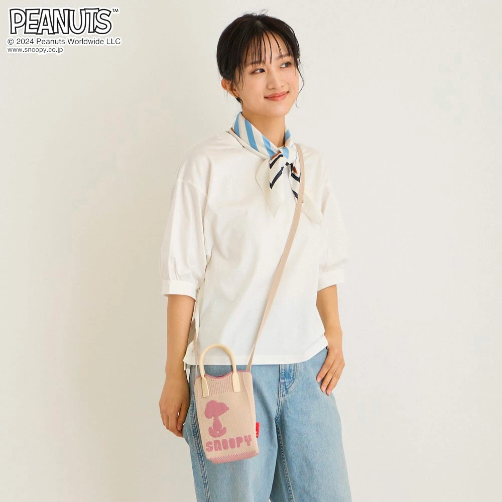 驚くほど軽量で柔らかな肌触り。体に寄り添うフィット感。