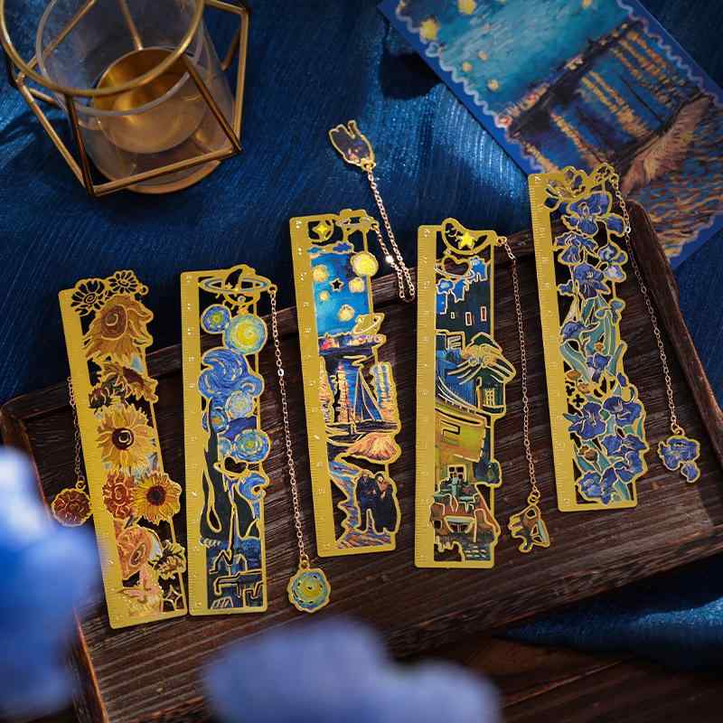 ゴッホやモネなどの名画をモチーフに、金属プレートに透かし彫りでデザインしたルーラー付き栞/ブックマーク