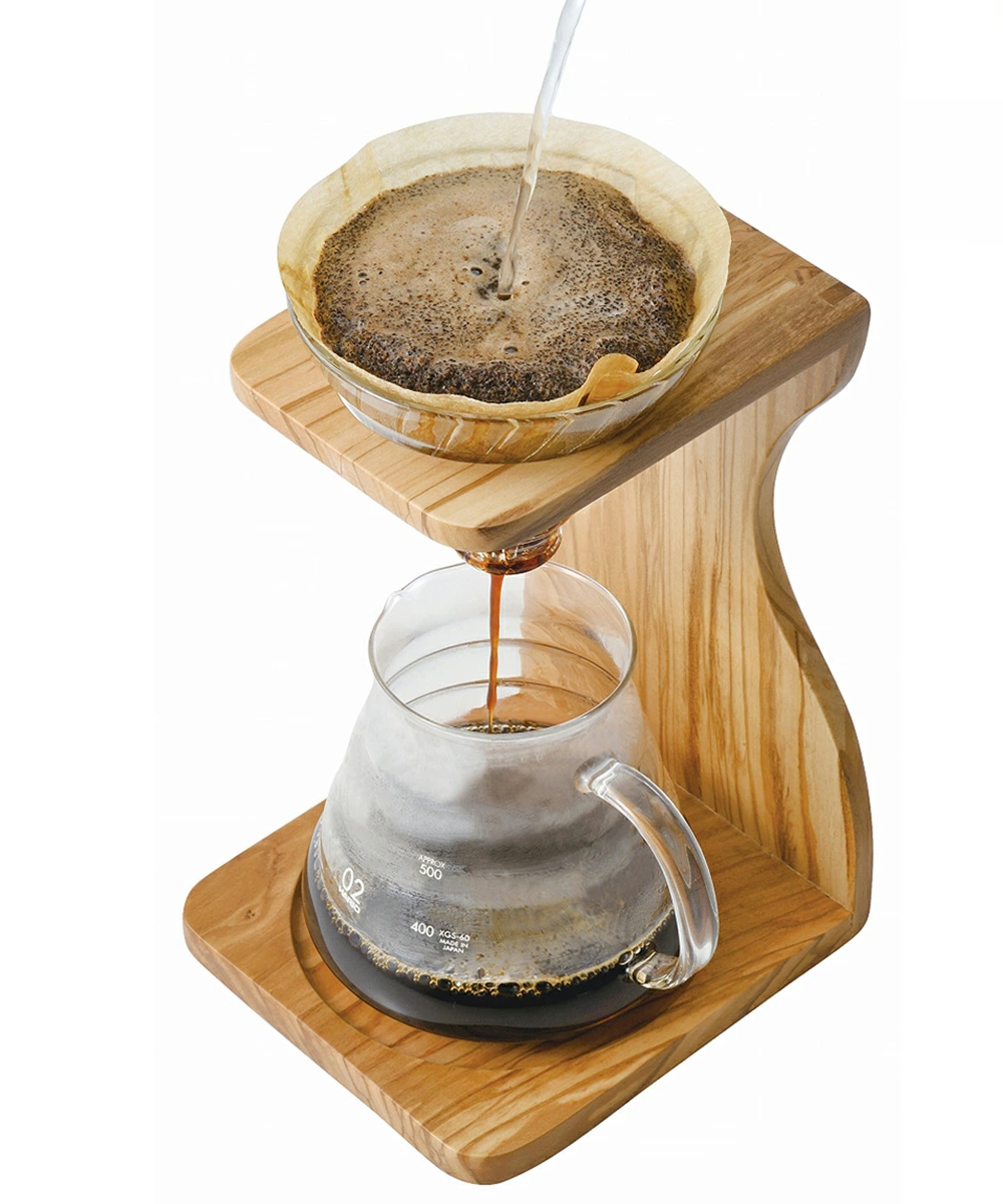 ナチュラルな温もり。オリーブウッドが生み出す上質な空間。