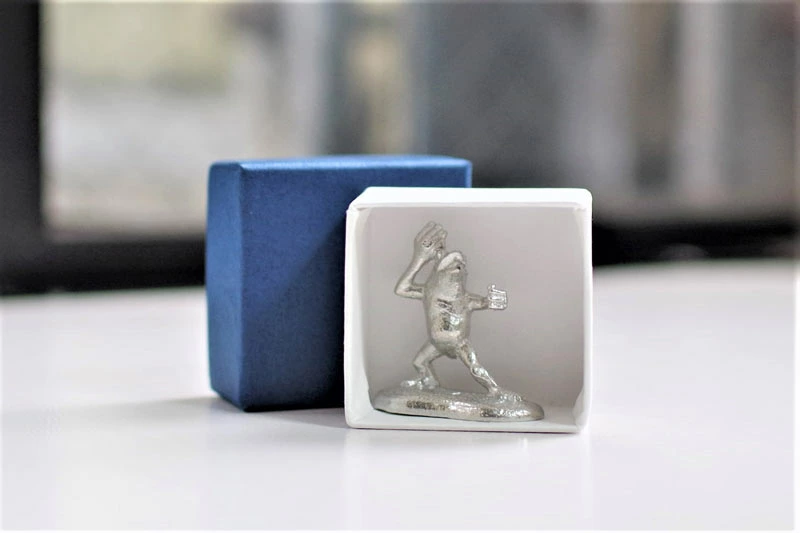 鳥獣戯画を再現した博鳳堂 炭谷三郎商店お香立て