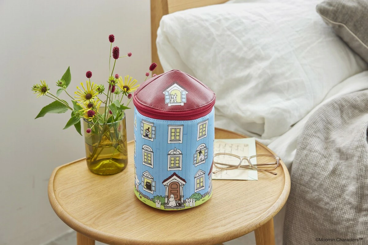 ムーミンやしきデザインミラー付き収納ポーチ