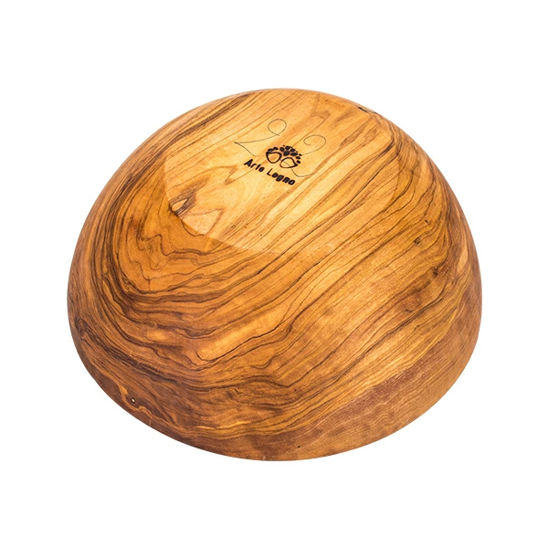 手に取ると、その滑らかな手触りから、職人の愛情が伝わってくるよう