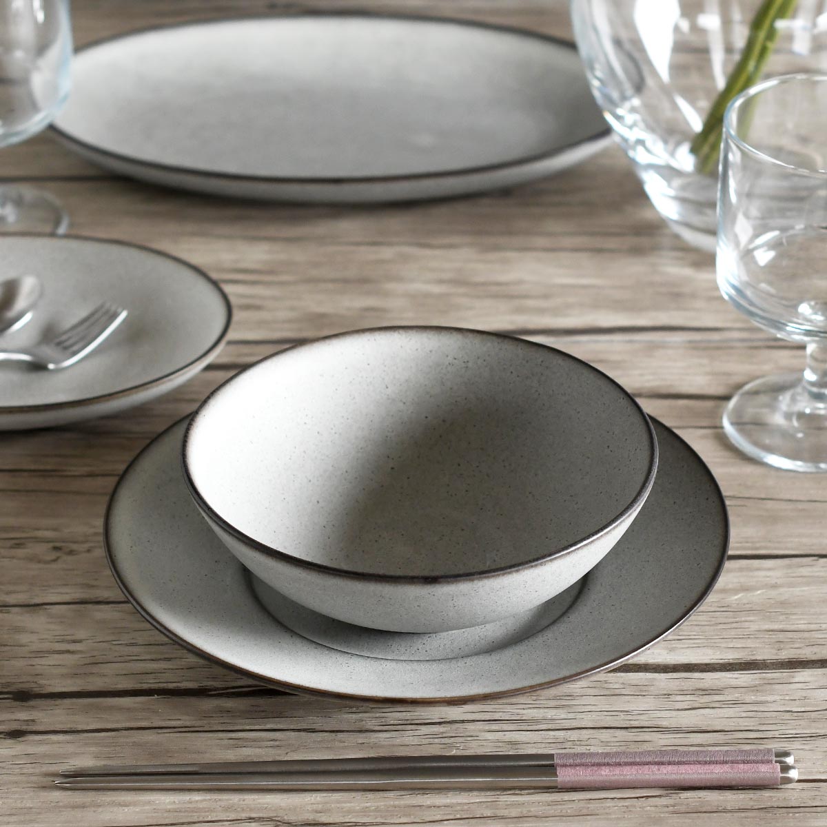 リアルな木目のみでデザインされたシンプルな木目調ランチョンマット